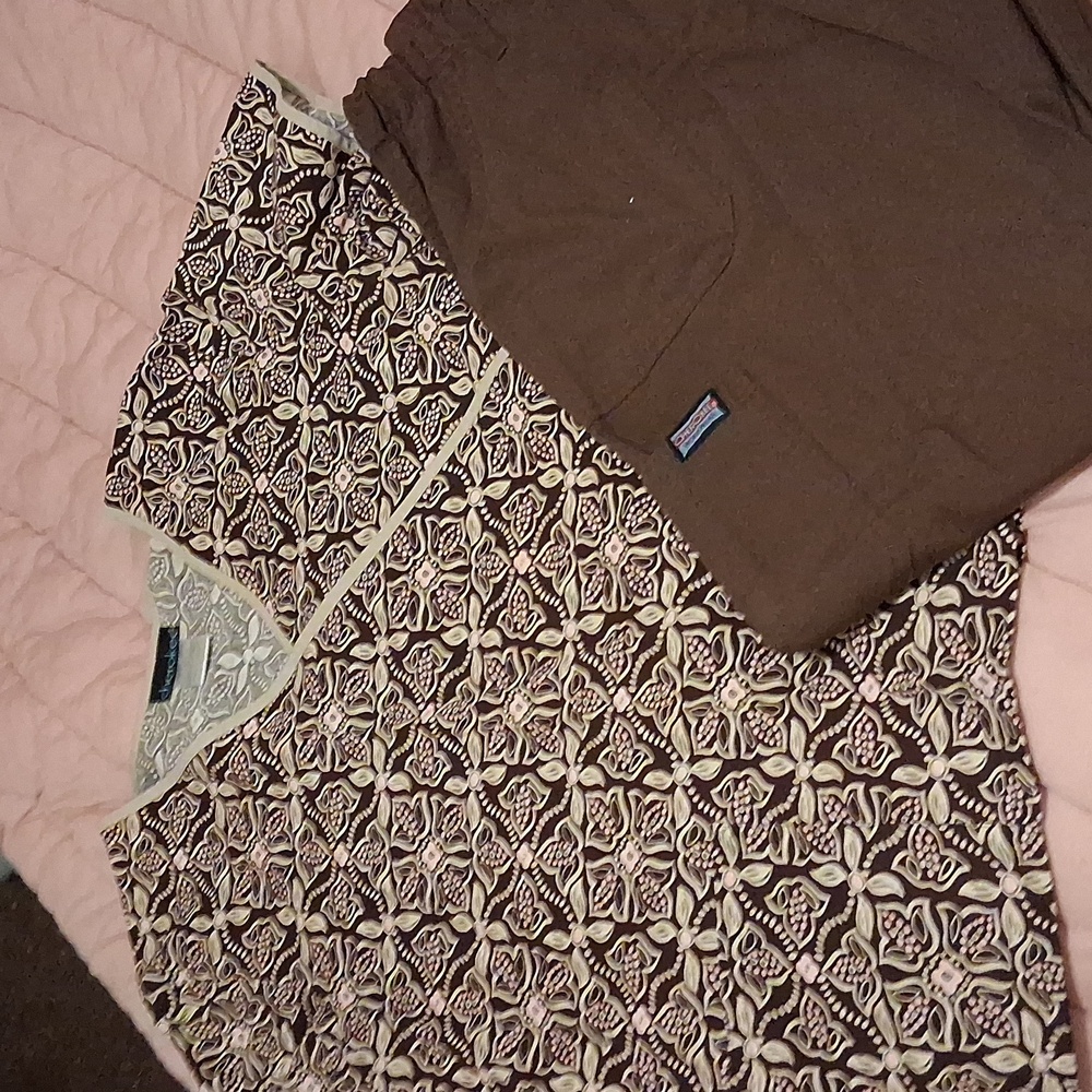 Cherokee Floral Brown and Pink Set Of Scrubs